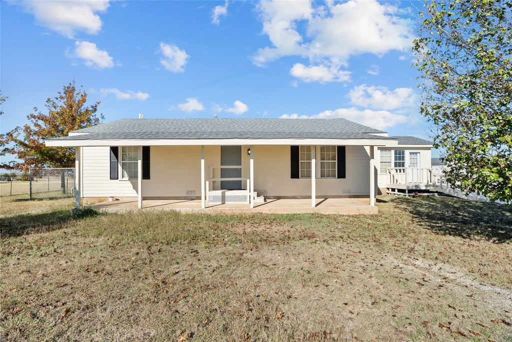 7624 County Road 916, Godley, TX 76044