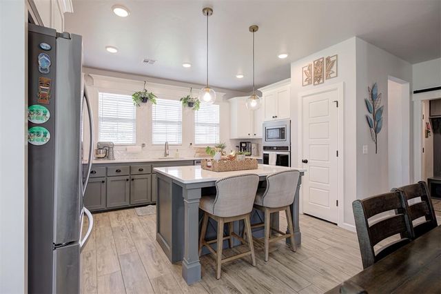 8430 Hidden Creek Drive, Noble, OK 73068