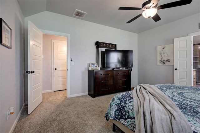 8430 Hidden Creek Drive, Noble, OK 73068