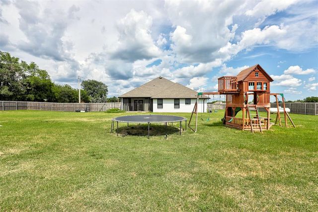 8430 Hidden Creek Drive, Noble, OK 73068