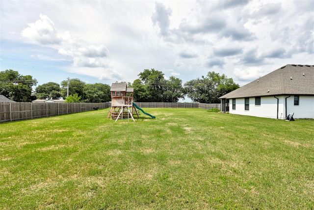 8430 Hidden Creek Drive, Noble, OK 73068