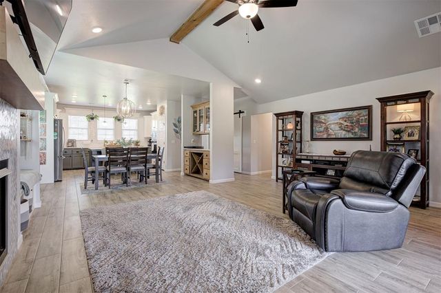 8430 Hidden Creek Drive, Noble, OK 73068