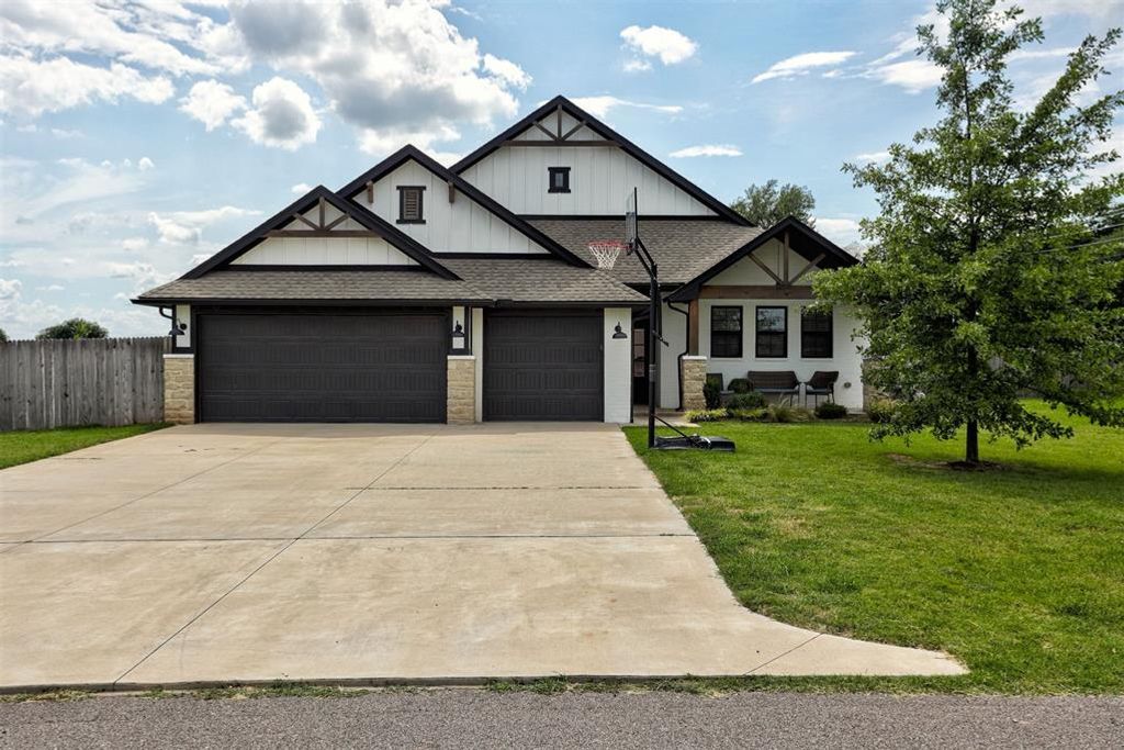 8430 Hidden Creek Drive, Noble, OK 73068