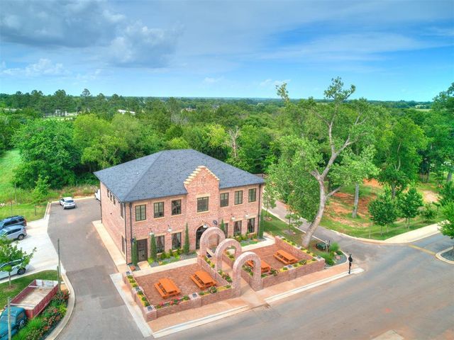 30609 Stadium View Drive, Norman, OK 73072