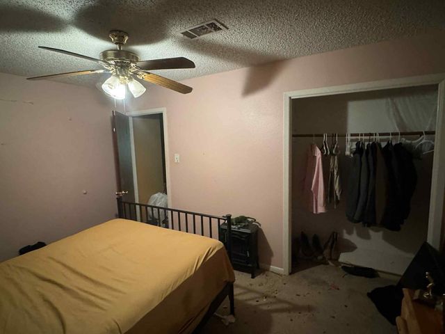 211 Avenue I, Alvin, TX 77511