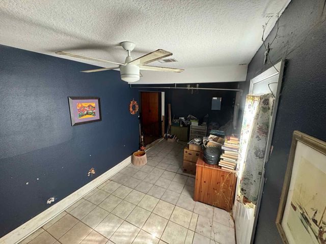 211 Avenue I, Alvin, TX 77511