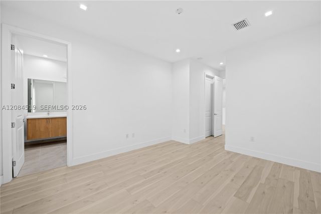 4402 NW 81st Ave, Doral, FL 33166