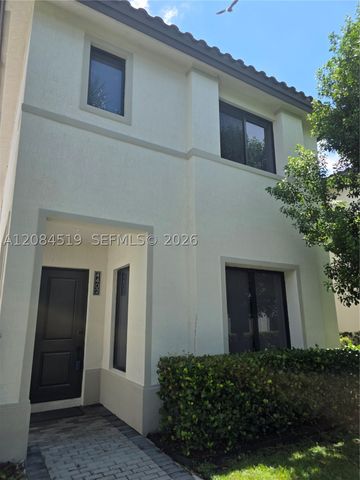 4402 NW 81st Ave, Doral, FL 33166