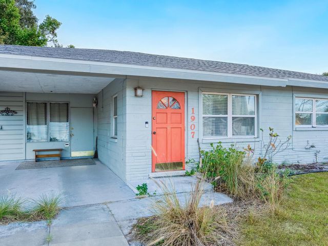 1907 HARVARD AVENUE, Bradenton, FL 34207