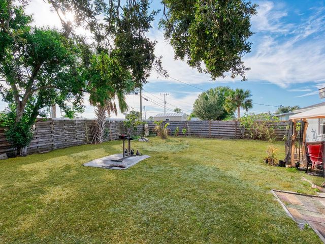 1907 HARVARD AVENUE, Bradenton, FL 34207