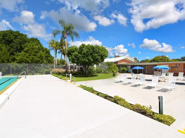 1907 HARVARD AVENUE, Bradenton, FL 34207