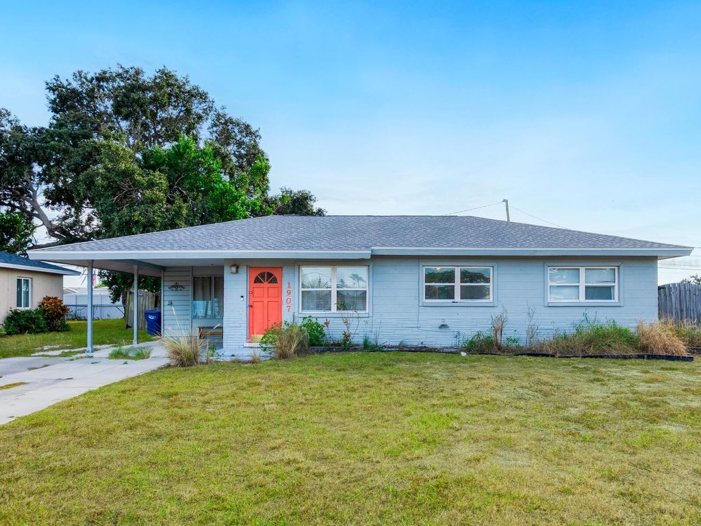 1907 HARVARD AVENUE, Bradenton, FL 34207