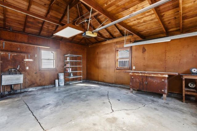 2130 Madison Avenue, Redwood City, CA 94061