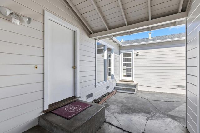 2130 Madison Avenue, Redwood City, CA 94061