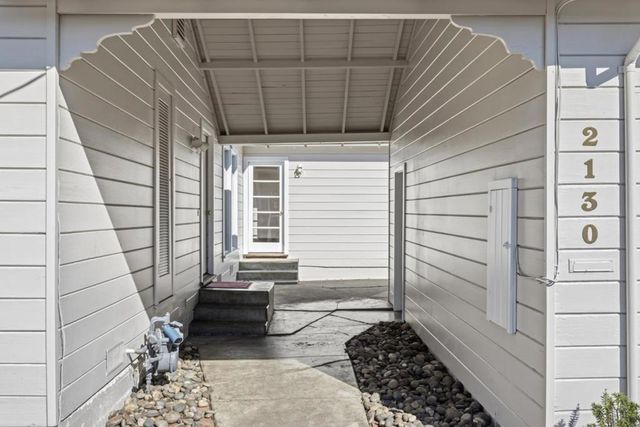 2130 Madison Avenue, Redwood City, CA 94061