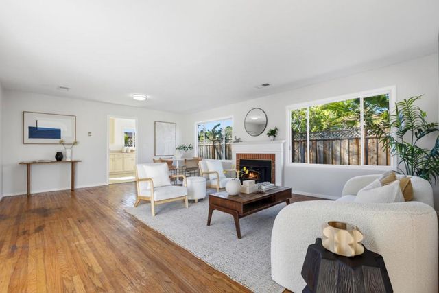 2130 Madison Avenue, Redwood City, CA 94061