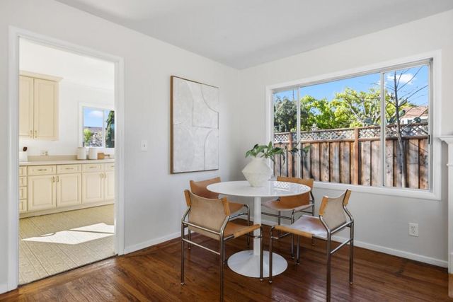 2130 Madison Avenue, Redwood City, CA 94061