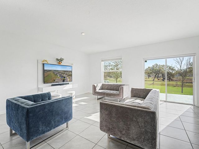 6938 SHELBY LYNN WAY, Zephyrhills, FL 33542