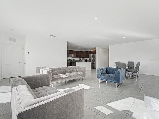 6938 SHELBY LYNN WAY, Zephyrhills, FL 33542