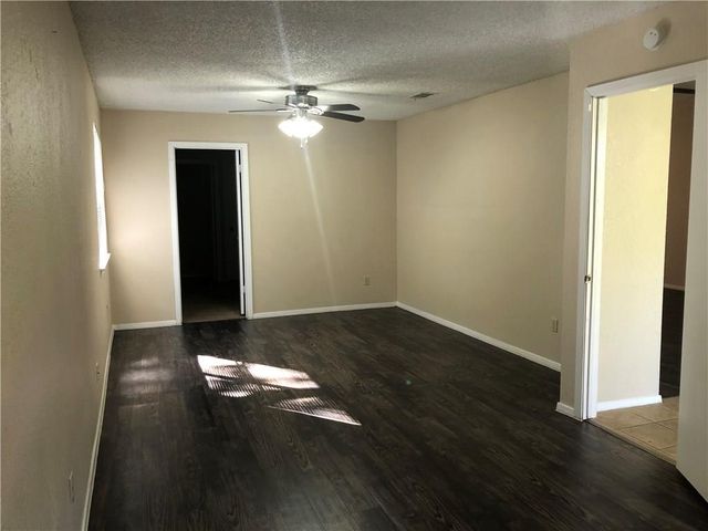 6211 Sunkist LN, Austin, TX 78749