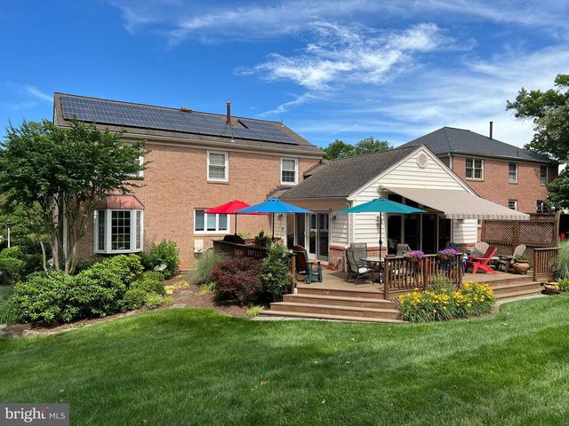 1112 FALLSMEAD WAY, Potomac, MD 20854