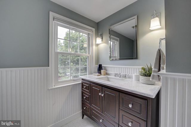 1112 FALLSMEAD WAY, Potomac, MD 20854