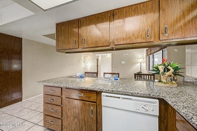 3241 S Hearthstone Drive, Tucson, AZ 85730