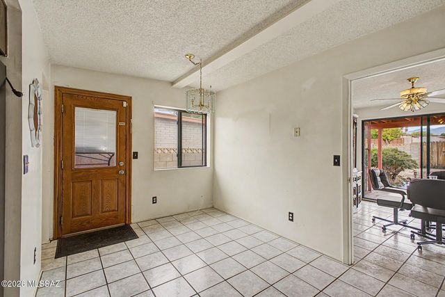 3241 S Hearthstone Drive, Tucson, AZ 85730