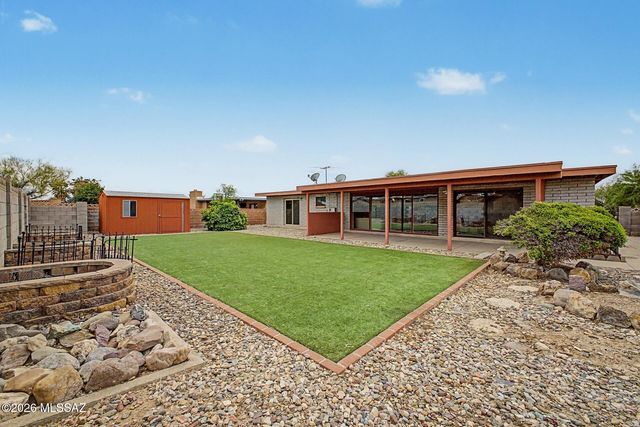 3241 S Hearthstone Drive, Tucson, AZ 85730