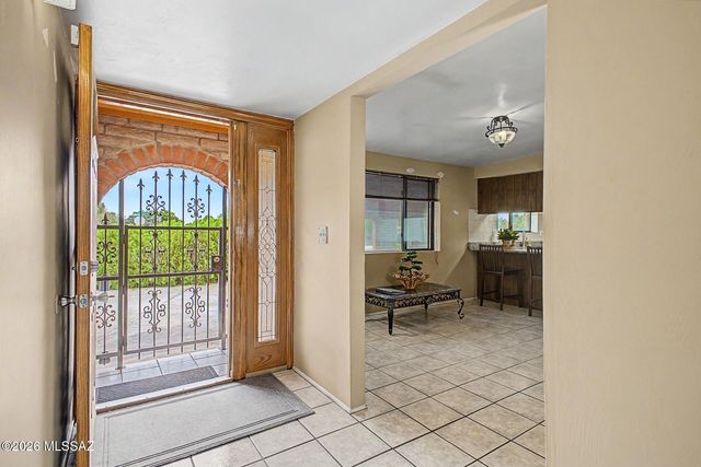 3241 S Hearthstone Drive, Tucson, AZ 85730