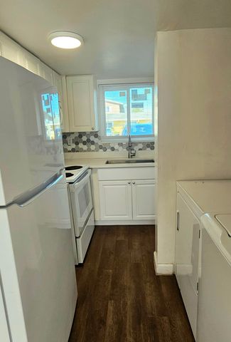 1501 Crescent Circle B10, West Palm Beach, FL 33403