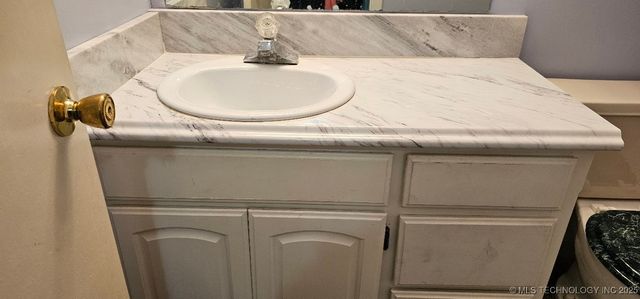 6712 S Lewis Avenue 103, Tulsa, OK 74136