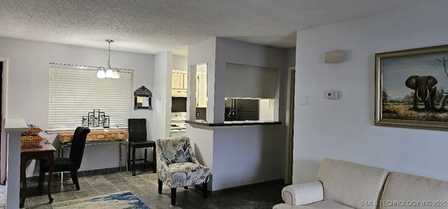 6712 S Lewis Avenue 103, Tulsa, OK 74136