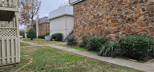 6712 S Lewis Avenue 103, Tulsa, OK 74136