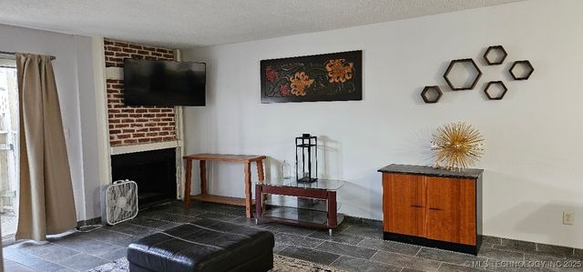 6712 S Lewis Avenue 103, Tulsa, OK 74136