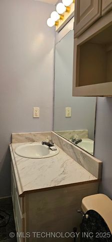 6712 S Lewis Avenue 103, Tulsa, OK 74136