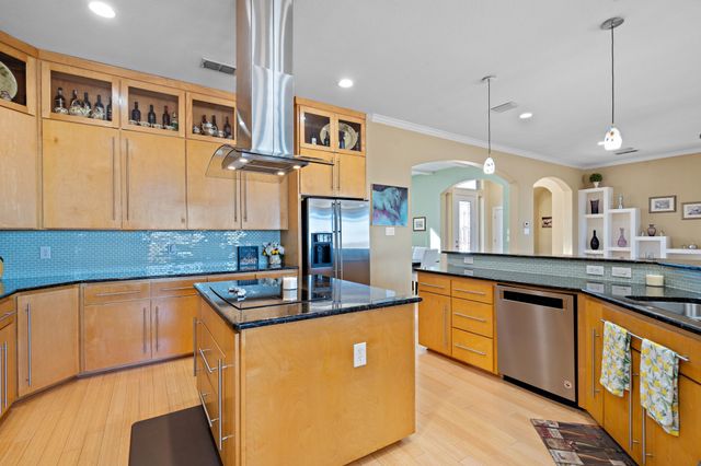 100 Wapiti Drive, Azle, TX 76020