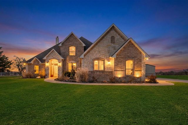 100 Wapiti Drive, Azle, TX 76020