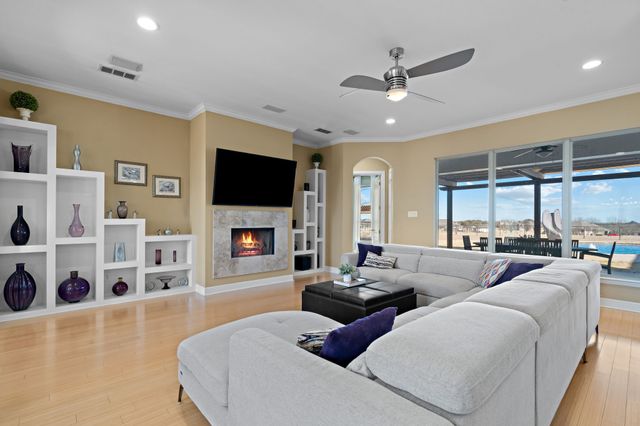 100 Wapiti Drive, Azle, TX 76020