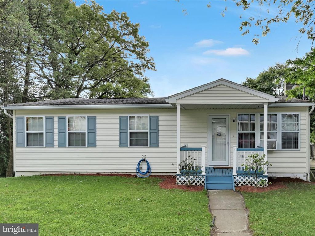 382 OHIO AVE, Shenandoah, PA 17976
