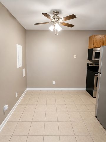 2300 Light Road 201, Oswego, IL 60543