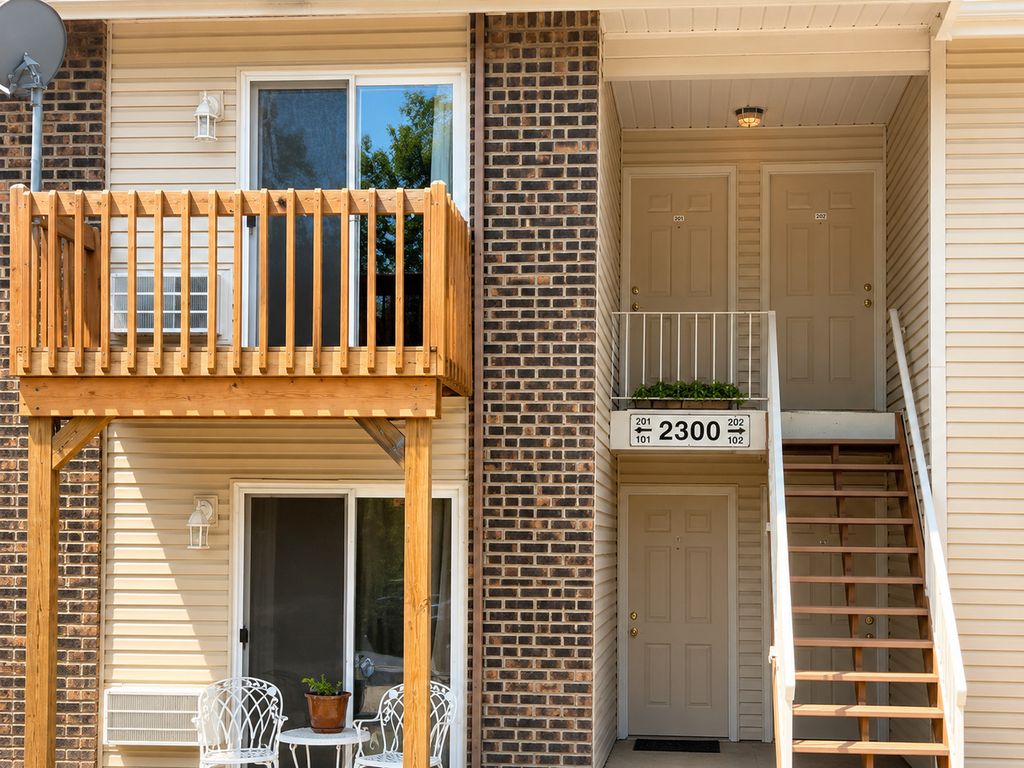 2300 Light Road 201, Oswego, IL 60543