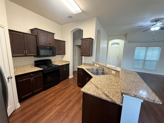 2812 Silver Oak Drive, College Station, TX 77845