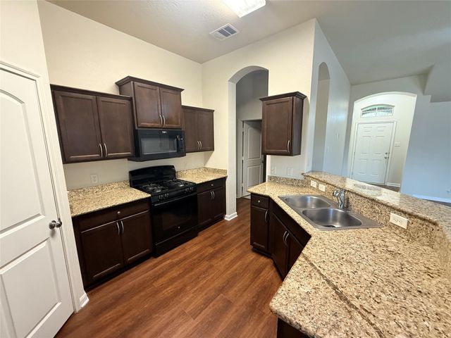 2812 Silver Oak Drive, College Station, TX 77845