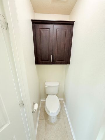 2812 Silver Oak Drive, College Station, TX 77845