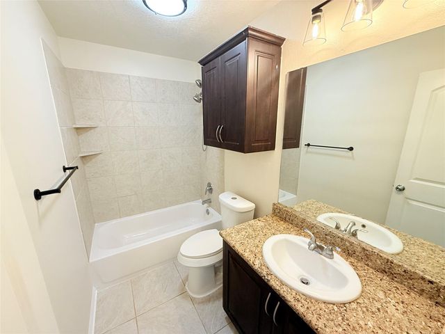 2812 Silver Oak Drive, College Station, TX 77845