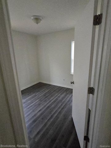 20510 Gilchrist Street, Detroit, MI 48235
