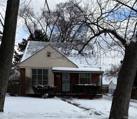 20510 Gilchrist Street, Detroit, MI 48235