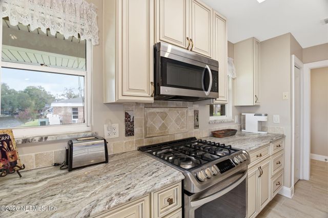 1105 FISHERMANS Way, Fleming Island, FL 32003