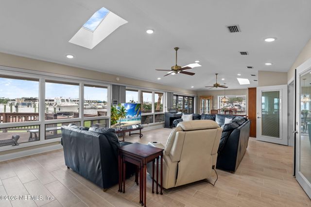 1105 FISHERMANS Way, Fleming Island, FL 32003
